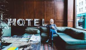CAN YOU VAPE IN HOTEL ROOMS?
